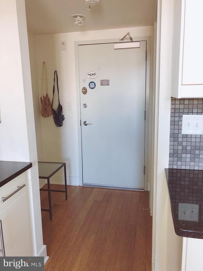 Foto del edificio - 4334 Farragut St