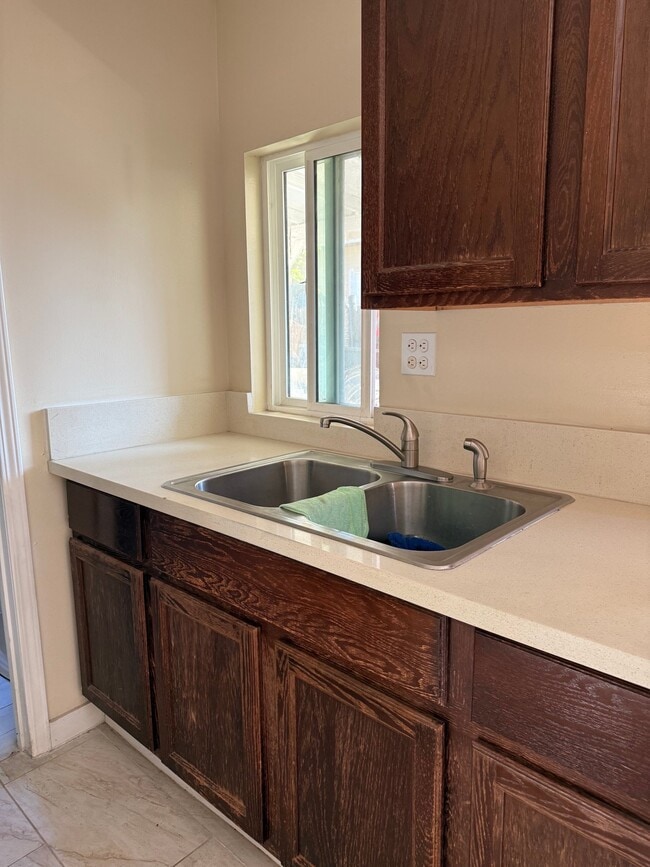 Building Photo - 10967 Pipeline Ave