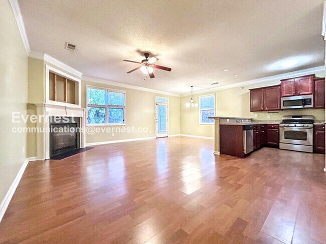 Foto del edificio - 7073 Blairs View Dr