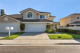 Building Photo - 45 Cedarlake