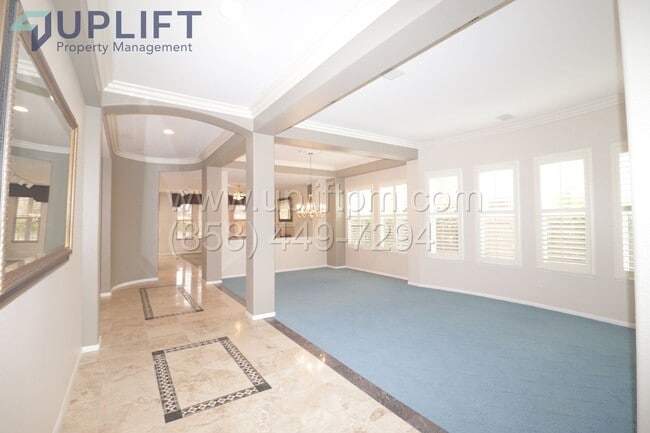 Building Photo - 4 bed 2.5 Bath On A Cula-De-Sac