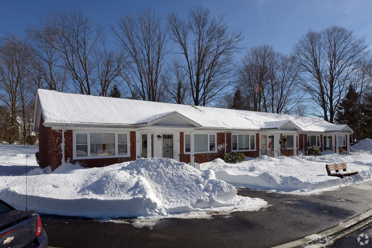Foto principal - 1-24 Centennial Ct