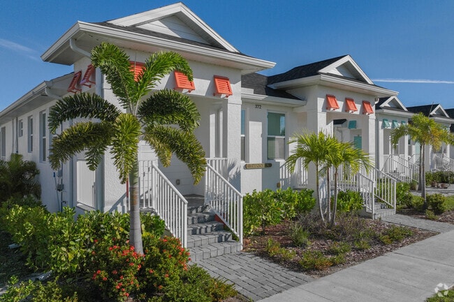 Building Photo - Del Boca Vista