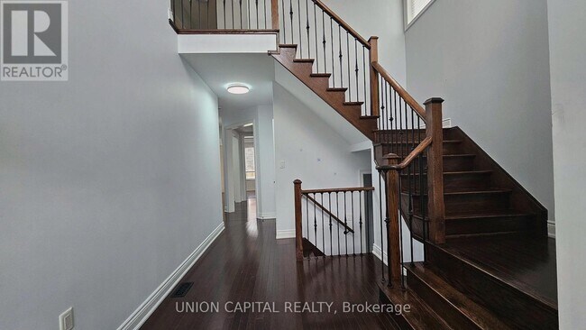 Photo du bâtiment - 168 Roy Harper Ave