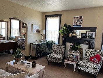 Building Photo - 12 W Bellecrest Ave