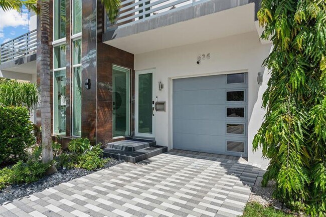 Foto del edificio - 636 NE 8th Ave