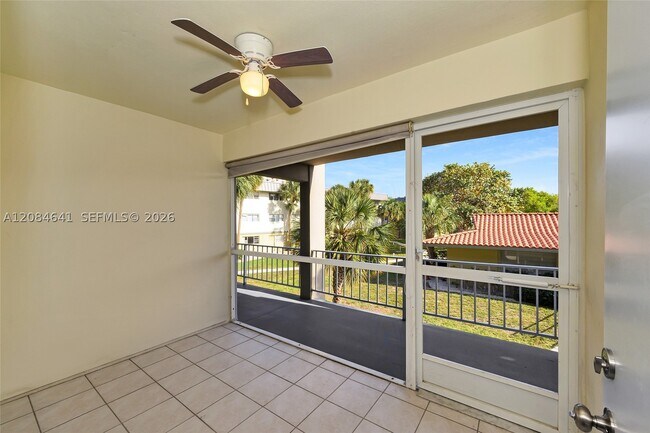 Foto del edificio - 250 Layne Blvd