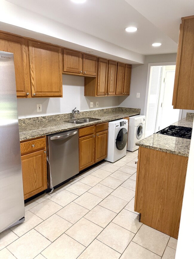 Photo - 10230 Prince Pl Apartment