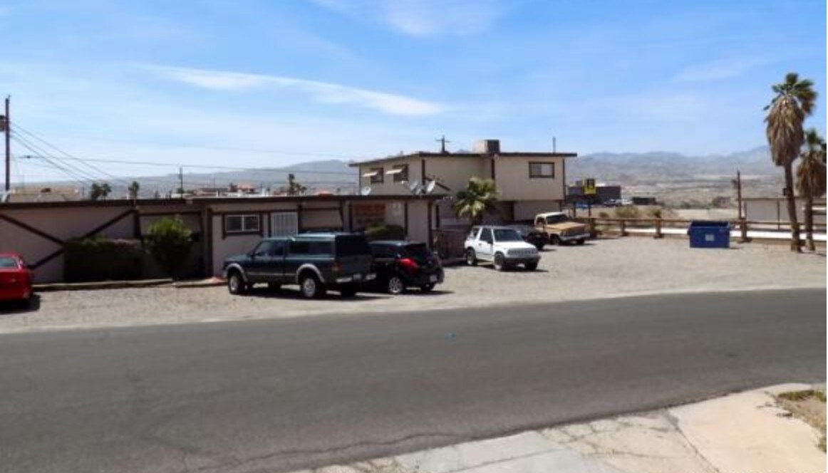 Foto principal - 1587 Sierra Vista Dr