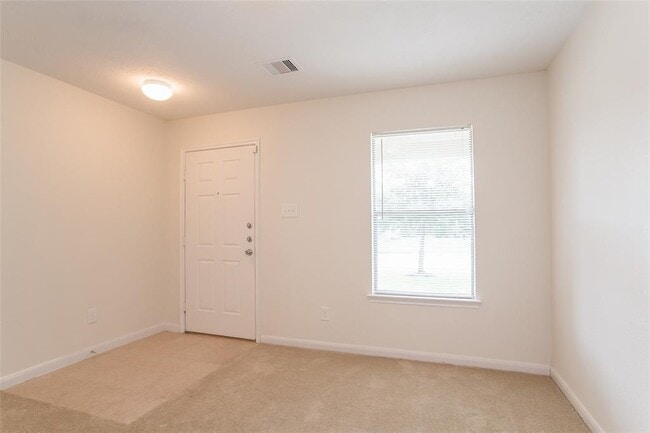 Building Photo - 16610 Cheshire Grove Ln