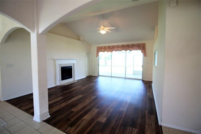 Building Photo - 910 Paradise Beach Cir