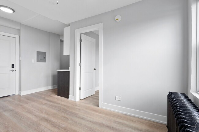 Foto del edificio - 6026 N Winthrop Ave