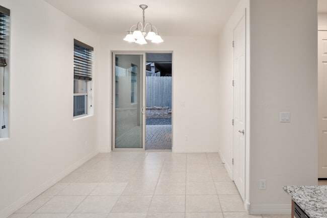 Foto del edificio - 2575 W Pollo Cir