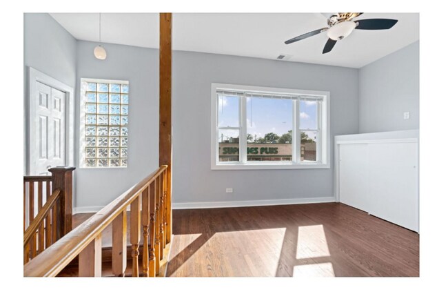 Building Photo - 3633 N Elston Ave