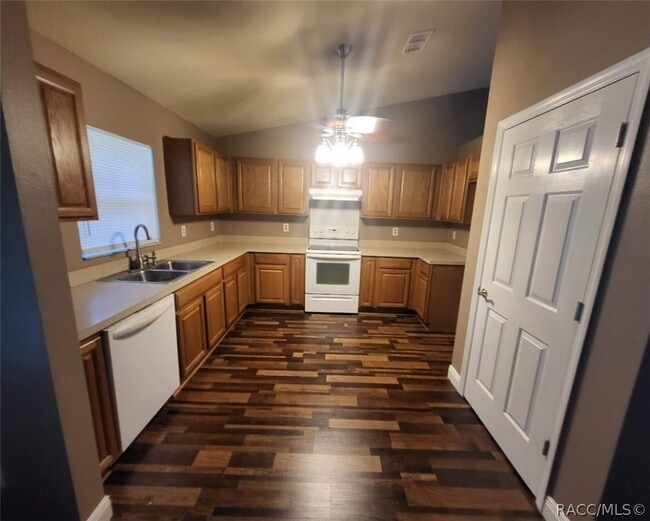 Building Photo - 464 W La Casita Ln