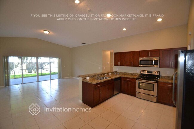 Foto del edificio - 10841 SW 14th Ct