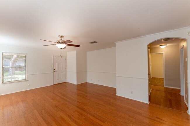 Foto del edificio - Soulful South Austin Living: Your Stylish ...