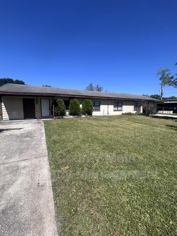 Foto del edificio - 1220 Linda Ln