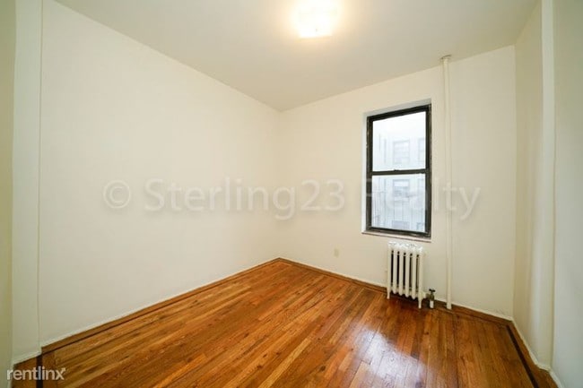 Building Photo - 32-48 41st St