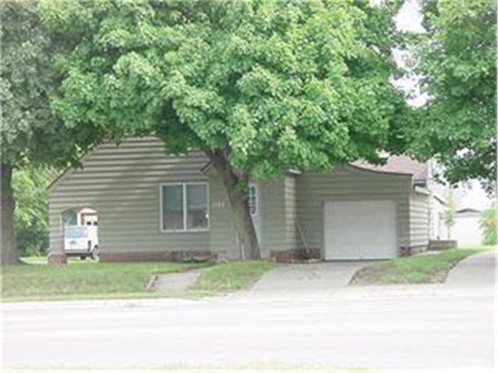 911 E Blue Earth Ave, Fairmont, MN 56031 House Rental in Fairmont, MN