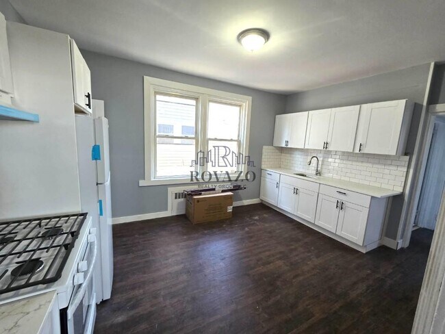 Foto del edificio - 231 Williamson Ave