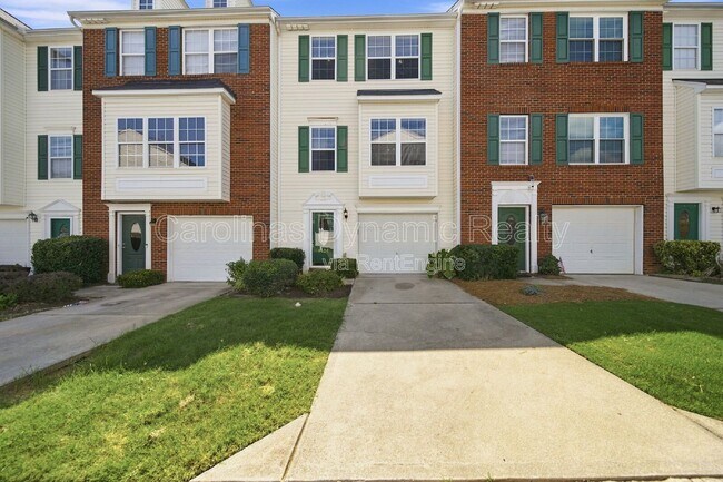 Foto del edificio - 1526 Royal Auburn Ave