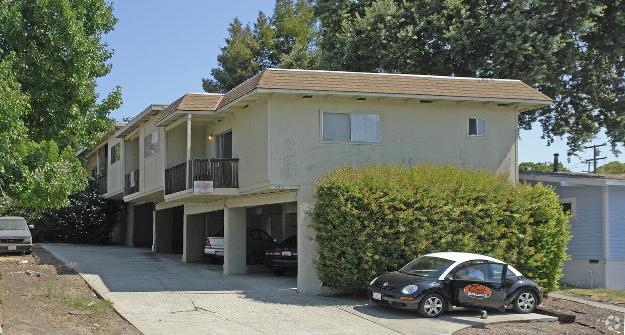 Primary Photo - 1515 Pacheco Blvd