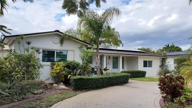 Foto del edificio - 13000 Coronado Ln