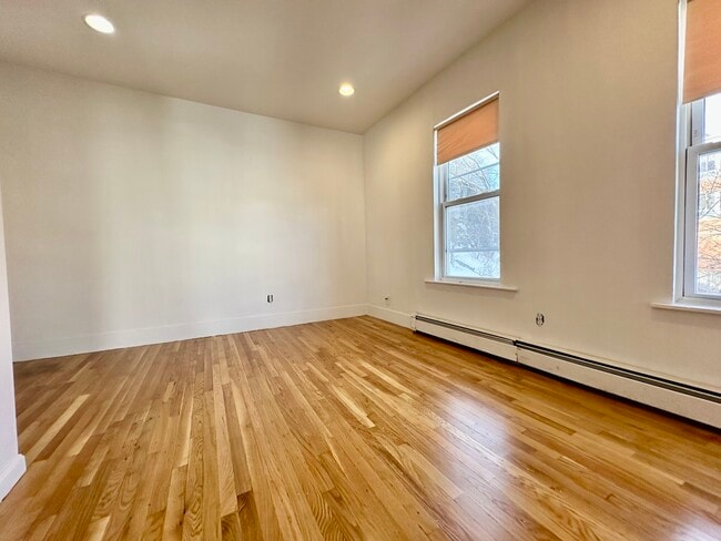 Building Photo - 2 Torpie St