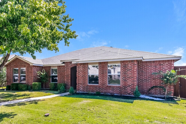 Foto del edificio - 1429 Hickory Creek Ln