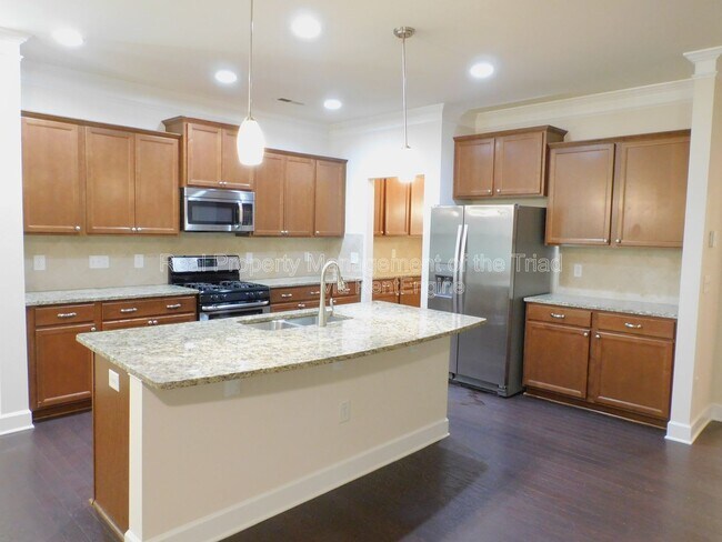 Foto del edificio - 1427 Sawyer Ave