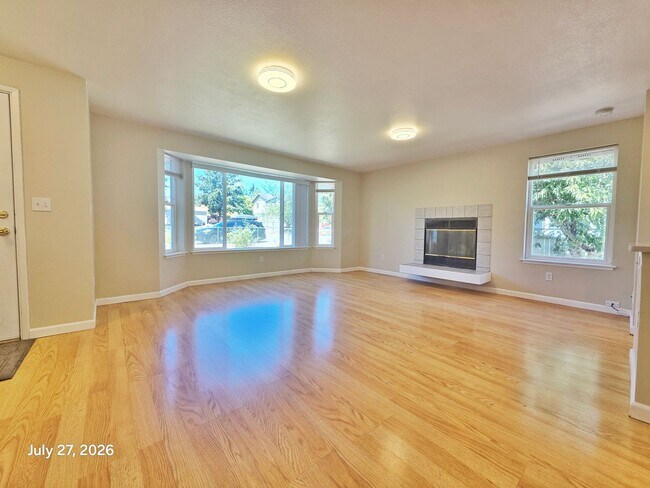 Building Photo - Charming 4 Bed 2 Bath Home in Des Moines, WA.