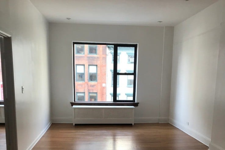 Living room - 57 5th Ave