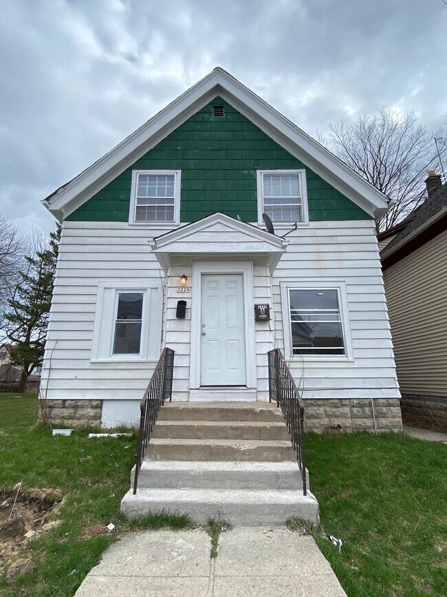 Building Photo - 3220 N Achilles St