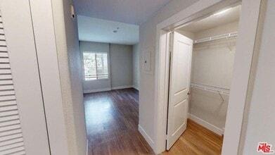 Building Photo - 1040 Glendon Ave