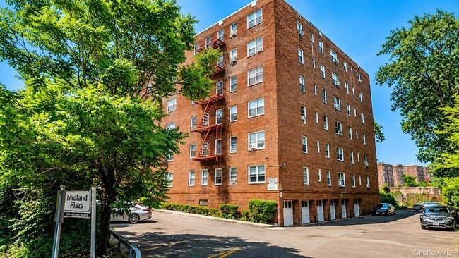 Building Photo - 1234 Midland Ave