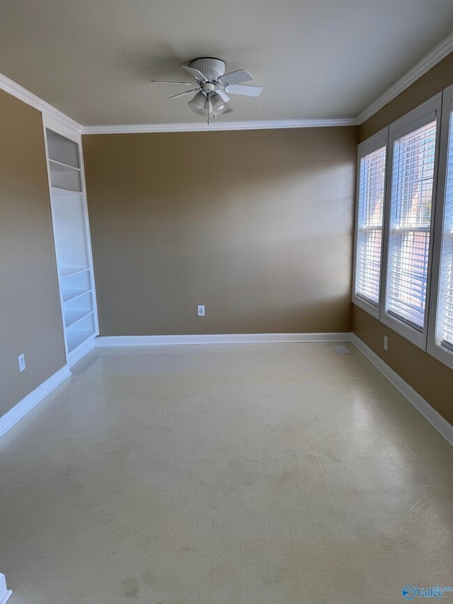 Building Photo - 101 Willowmere Cir