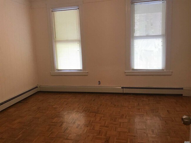 Building Photo - 2310 Beaumont Ave