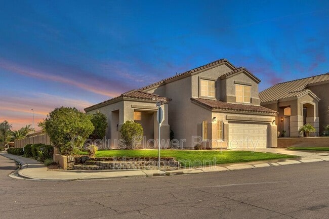 Photo - 846 W Carob Dr House