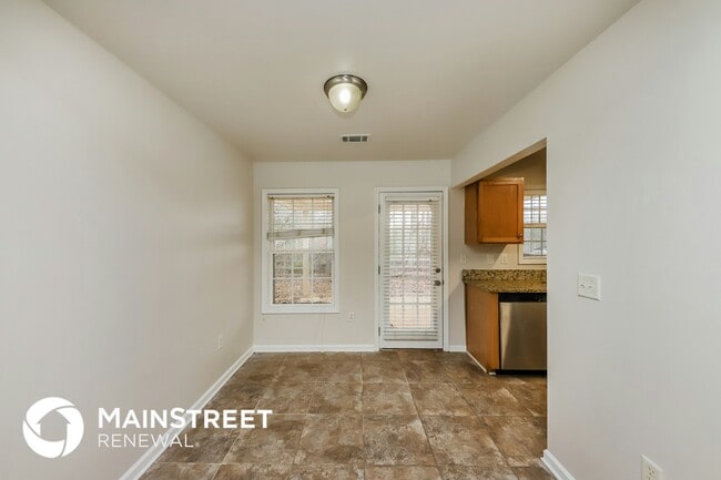 Building Photo - 102 Rocky Branch Way