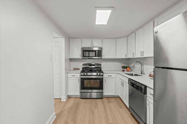 Photo - Chestnut Hill Village Apartments