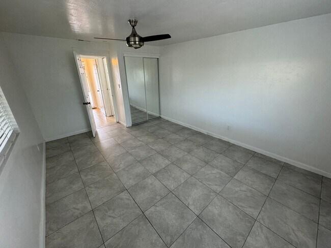 Building Photo - El Cajon 3 Bedroom