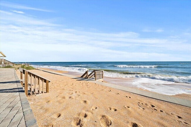 Foto del edificio - 3161 N Ocean Shore Blvd