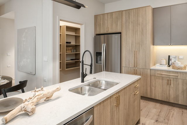 Building Photo - 8020 O Connor Dr