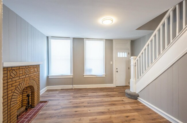 Foto del edificio - 30 N Abington Ave