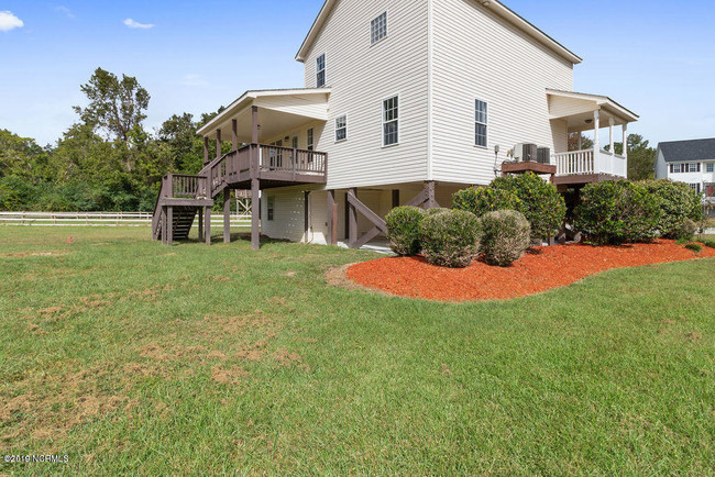 Building Photo - 159 Forest Bluff Dr