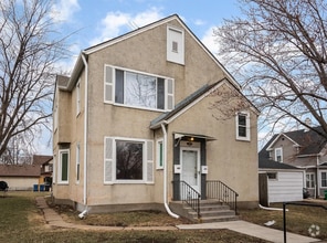 Building Photo - 4143 N Bryant Ave