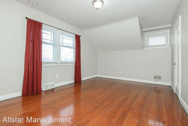 Foto del edificio - 3 br, 1 bath House - 6215 Merkle Ave
