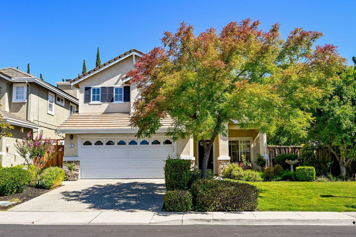 Foto principal - 166 Blackstone Dr