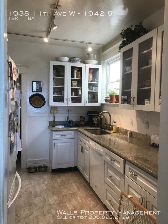 Building Photo - 1938 11th Ave W